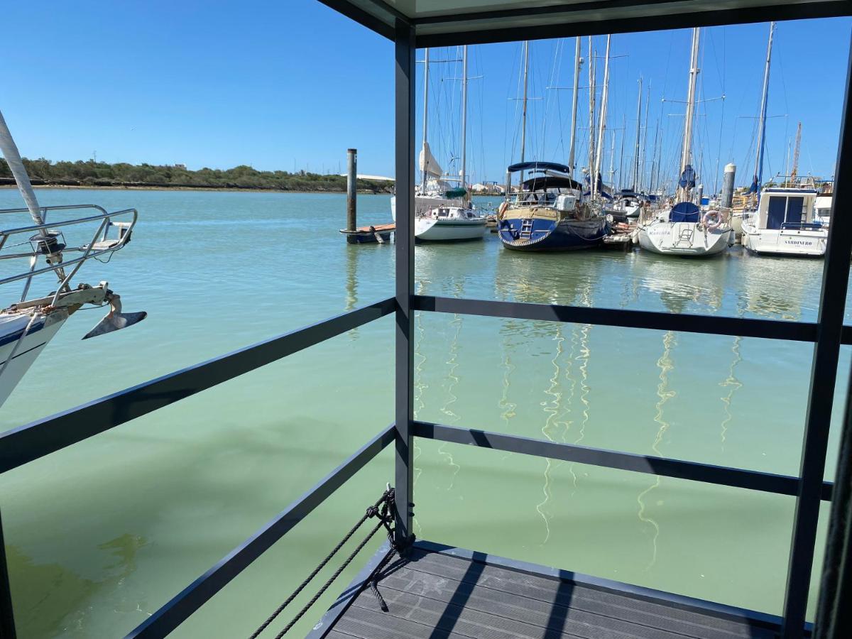 מלון אל פוארטו דה סנטה מריה Houseboat Cadiz El Puerto - Casa Flotante מראה חיצוני תמונה