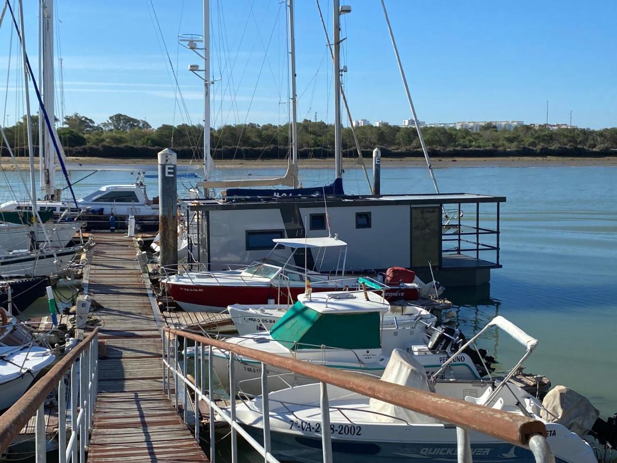 מלון אל פוארטו דה סנטה מריה Houseboat Cadiz El Puerto - Casa Flotante מראה חיצוני תמונה