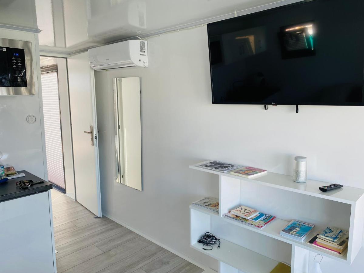 מלון אל פוארטו דה סנטה מריה Houseboat Cadiz El Puerto - Casa Flotante מראה חיצוני תמונה